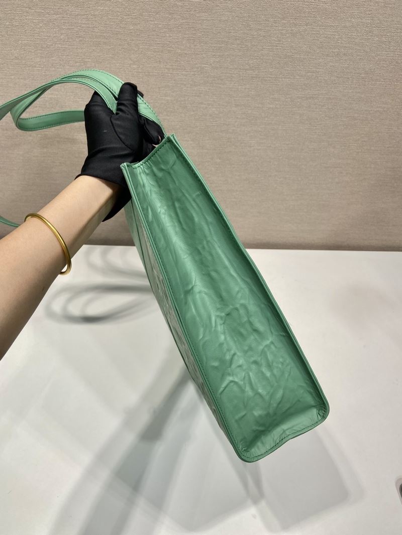 Pra*a tote bags